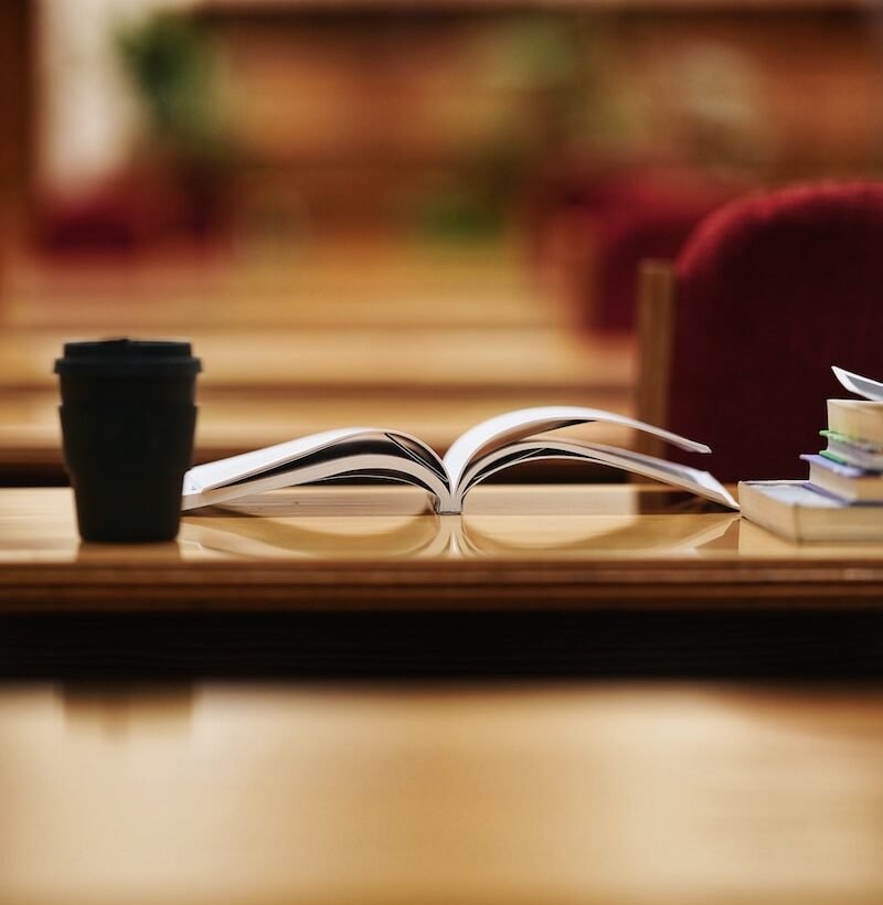 Websites to help parents find reviews of children's books